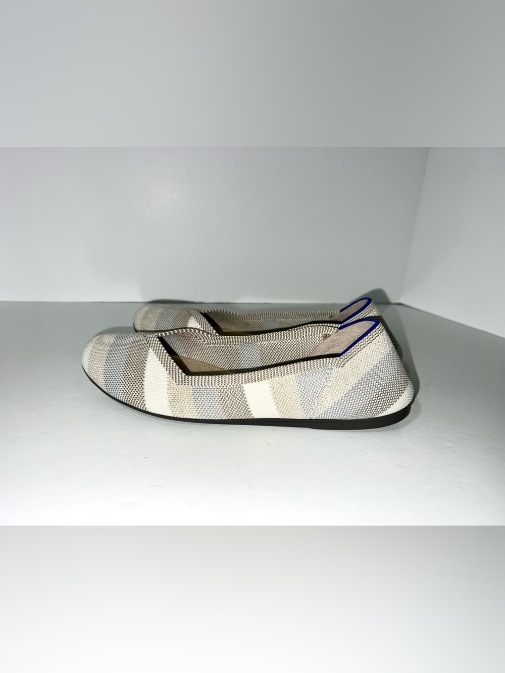 Rothy’s The Flat Round Toe Neutral Stripe Knit Flats Shoes Women's Size 9.5